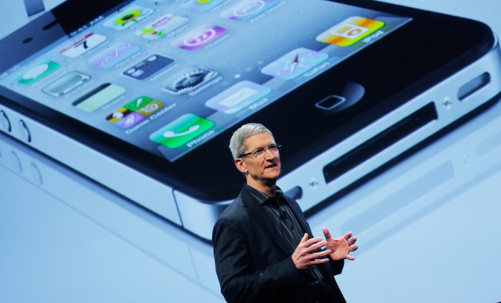 Apple iPhone Becomes Available Through Verizon Wireless