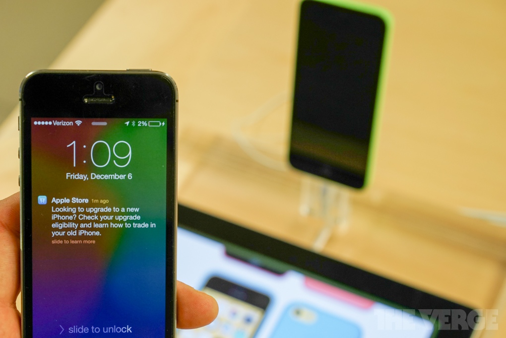 Apple Store iBeacon technology hands-on