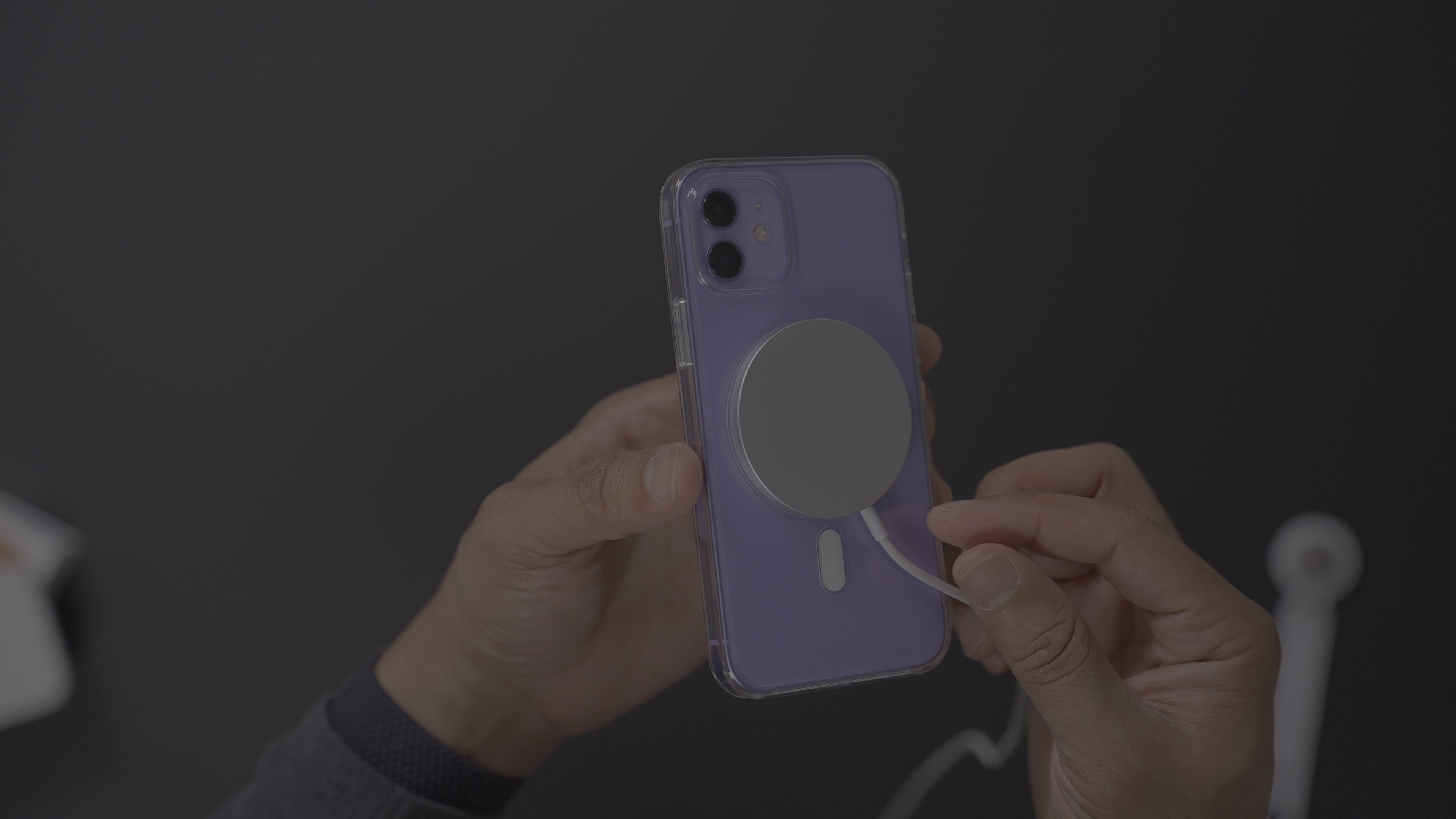the rewind iphone 12 purple edition magsafe wireless charger