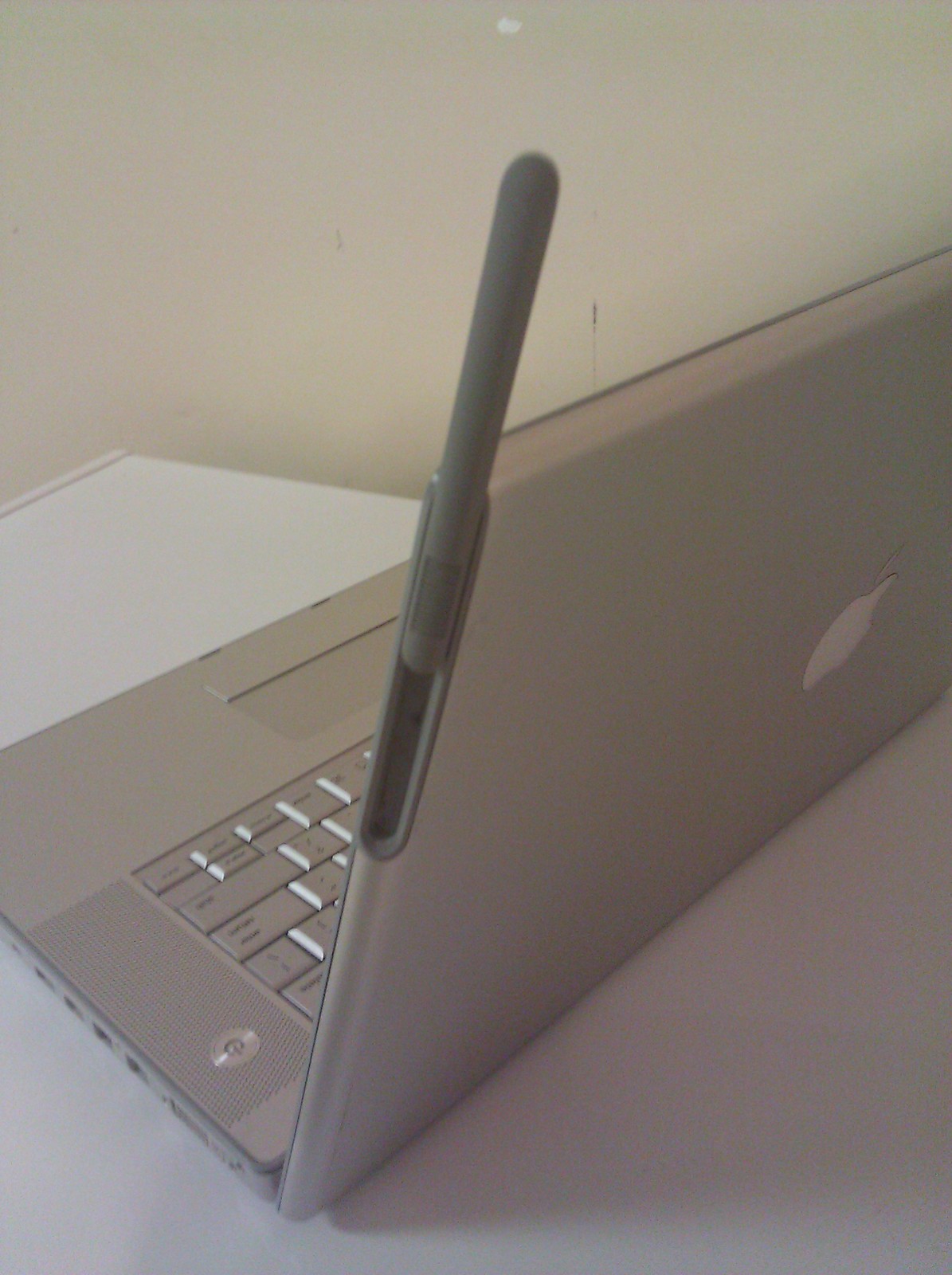 Apple was this close to releasing a 3G MacBook Pro - 9to5Mac