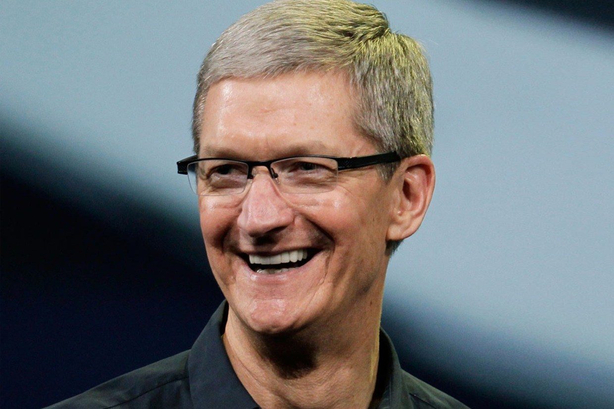 Apple CEO Tim Cook thanks employees for an 'incredibly ...