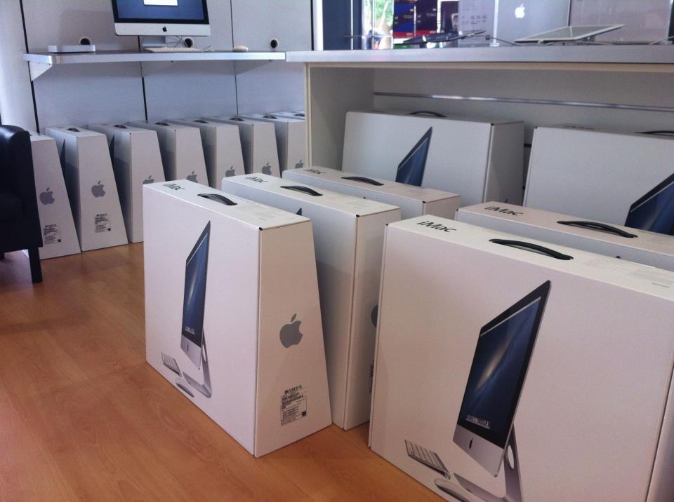 New iMacs go on sale in Australia as U.S. stores prepare for limited