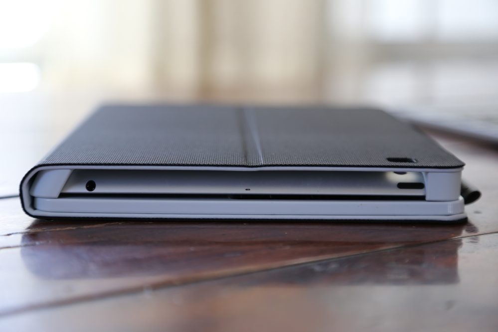iPad keyboard case review smackdown Logitech Keyboard Folio vs. Belkin Ultimate Keyboard Case