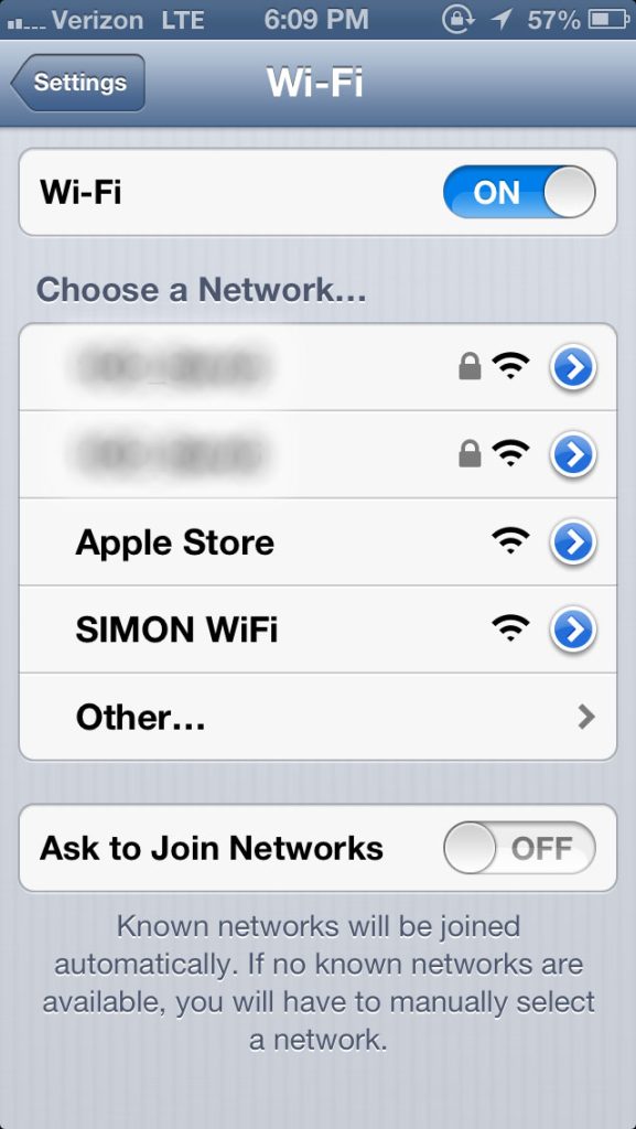 New Apple Store at QuakerBridge Mall near Princeton, NJ opening