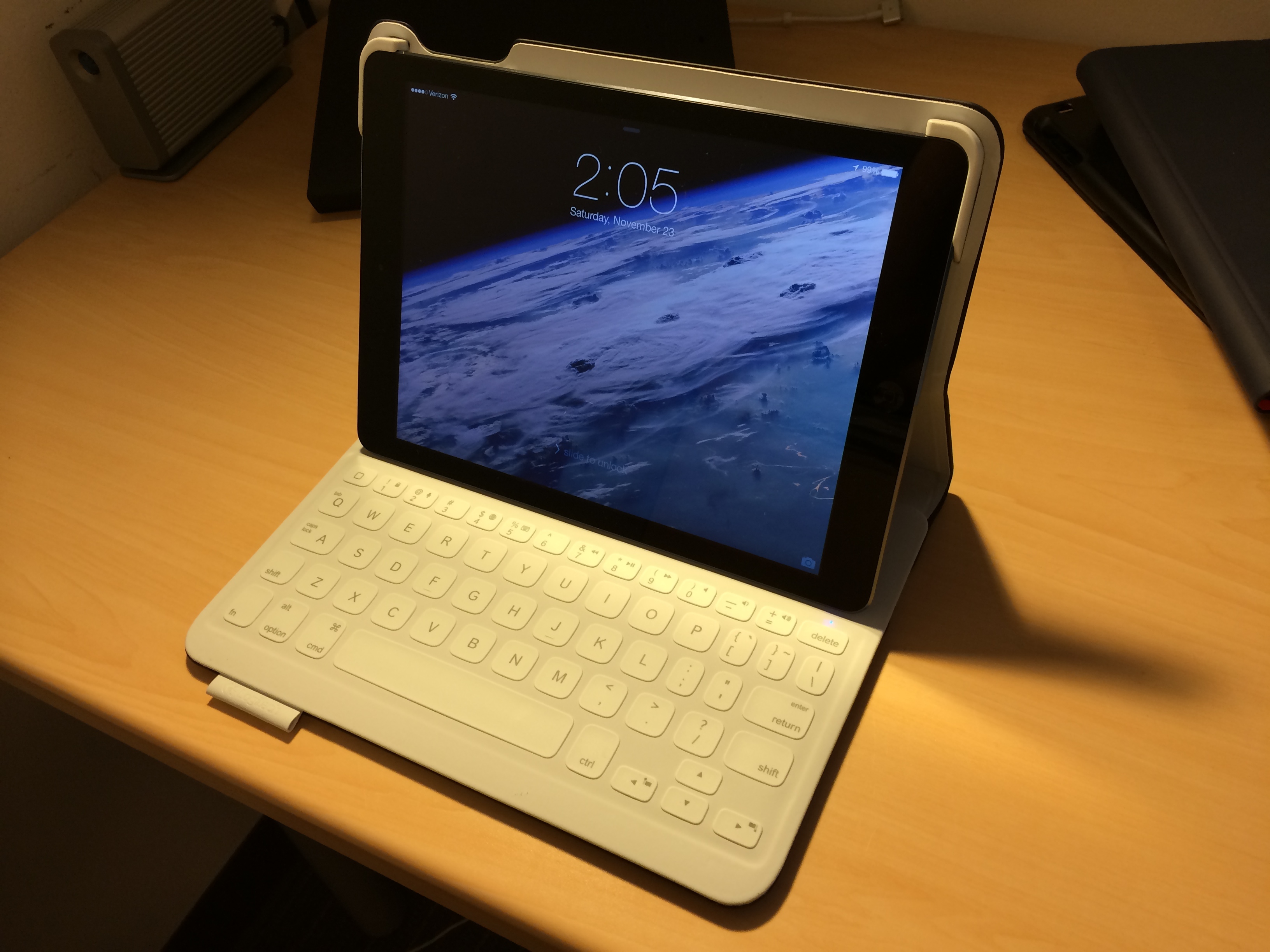 Awaken Gerekiyordu değiştirmek  iPad Air Keyboard Smackdown: Latest cases from Logitech, Belkin, and ZAGG -  9to5Mac