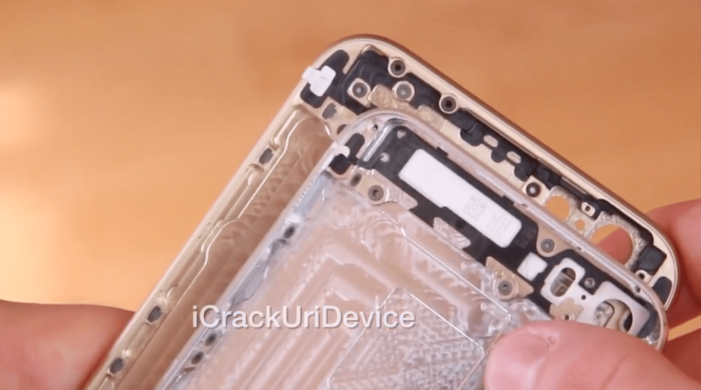 Picture of Alleged iPhone 6 housing makes another on-screen appearance, ugly ...