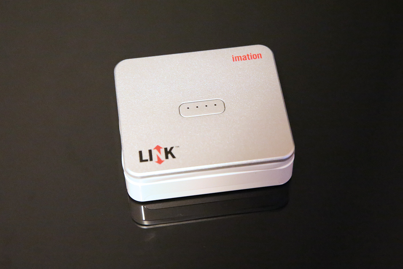 Review Imation's Link Power Drive adds 16/32/64GB of storage to a compact 3,000mAh Lightning
