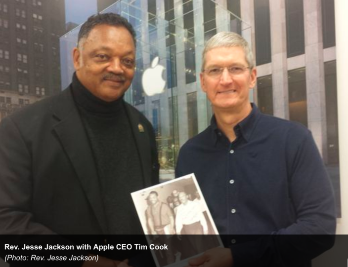 Tim-Cook_Jesse-Jackson-01