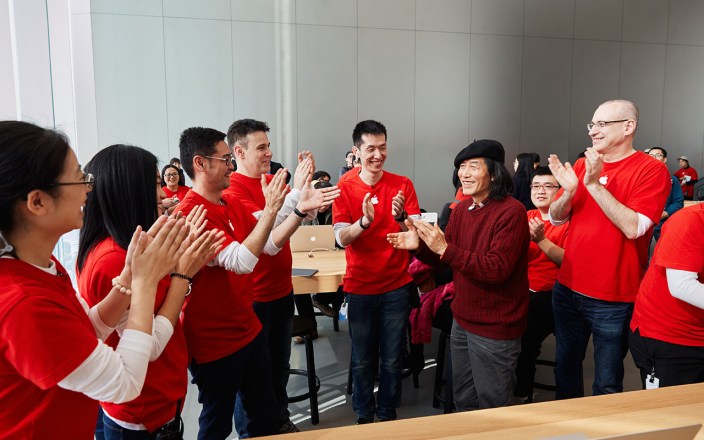 Opening of the first Apple Store in Hangzhou