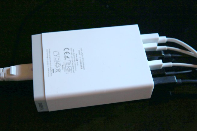 Review: Anker's 60W 6-Port USB Charger is ready for your family's iPads ...