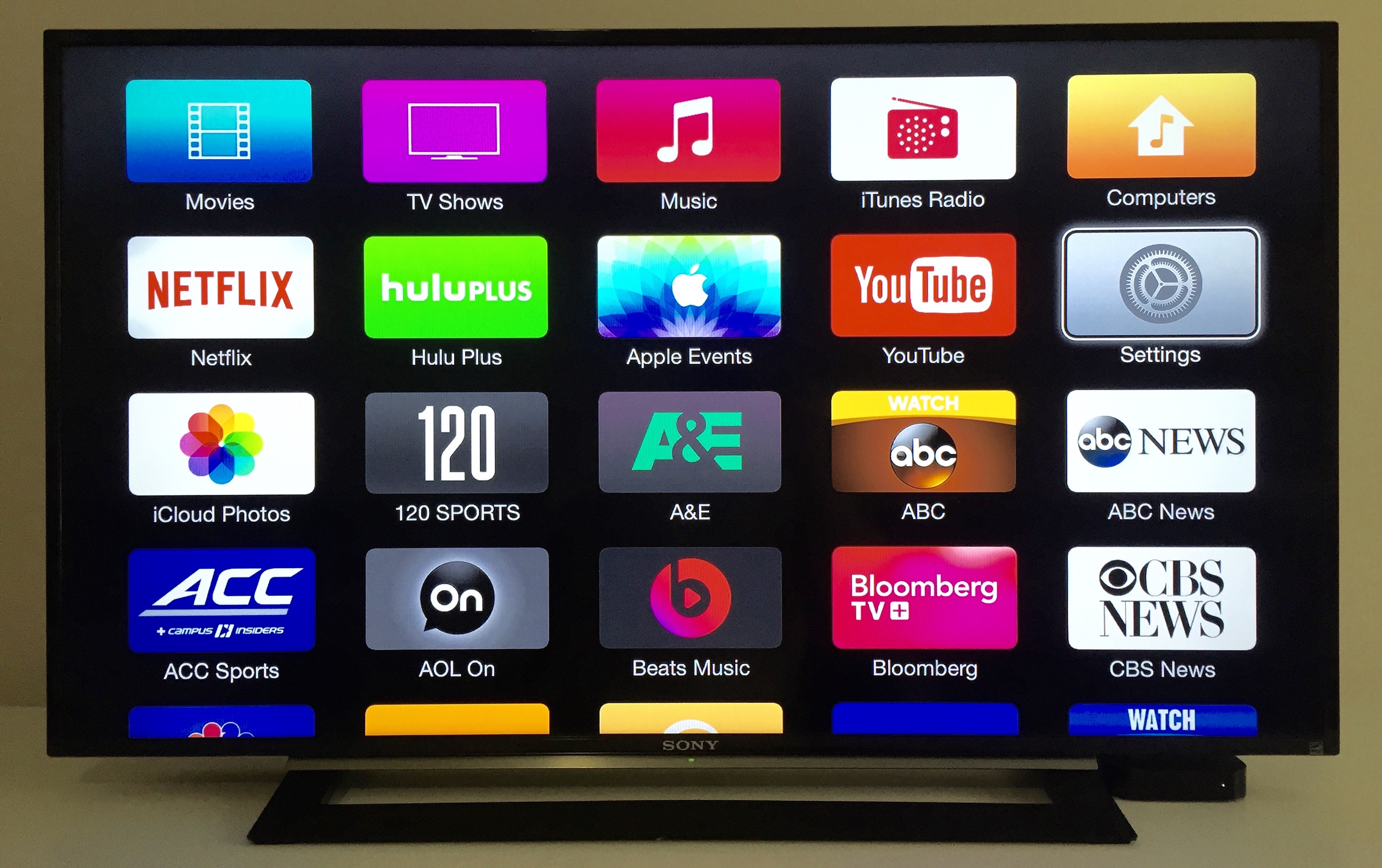 HowTo Rearrange and hide Apple TV channels to personalize and