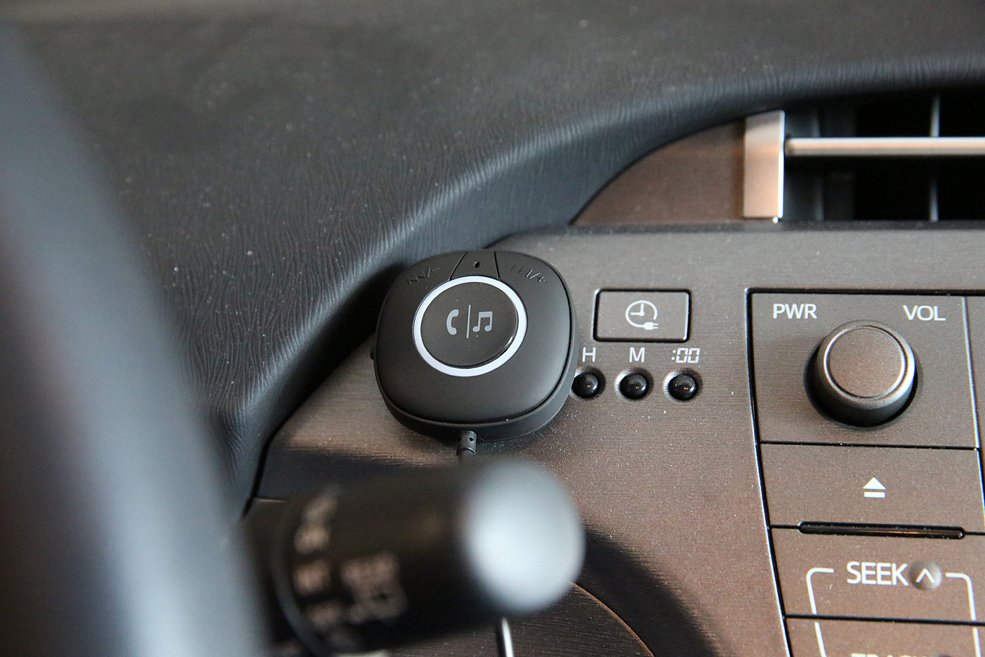 Review TaoTronics' Bluetooth 4 Car Kit for iPhone adds lowcost