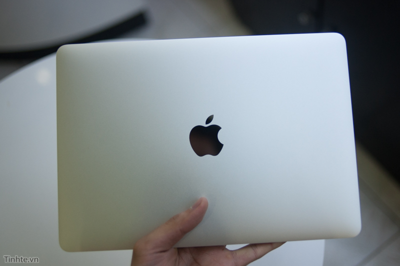12-inch MacBook gets video unboxing in Vietnam ahead of April 10th 