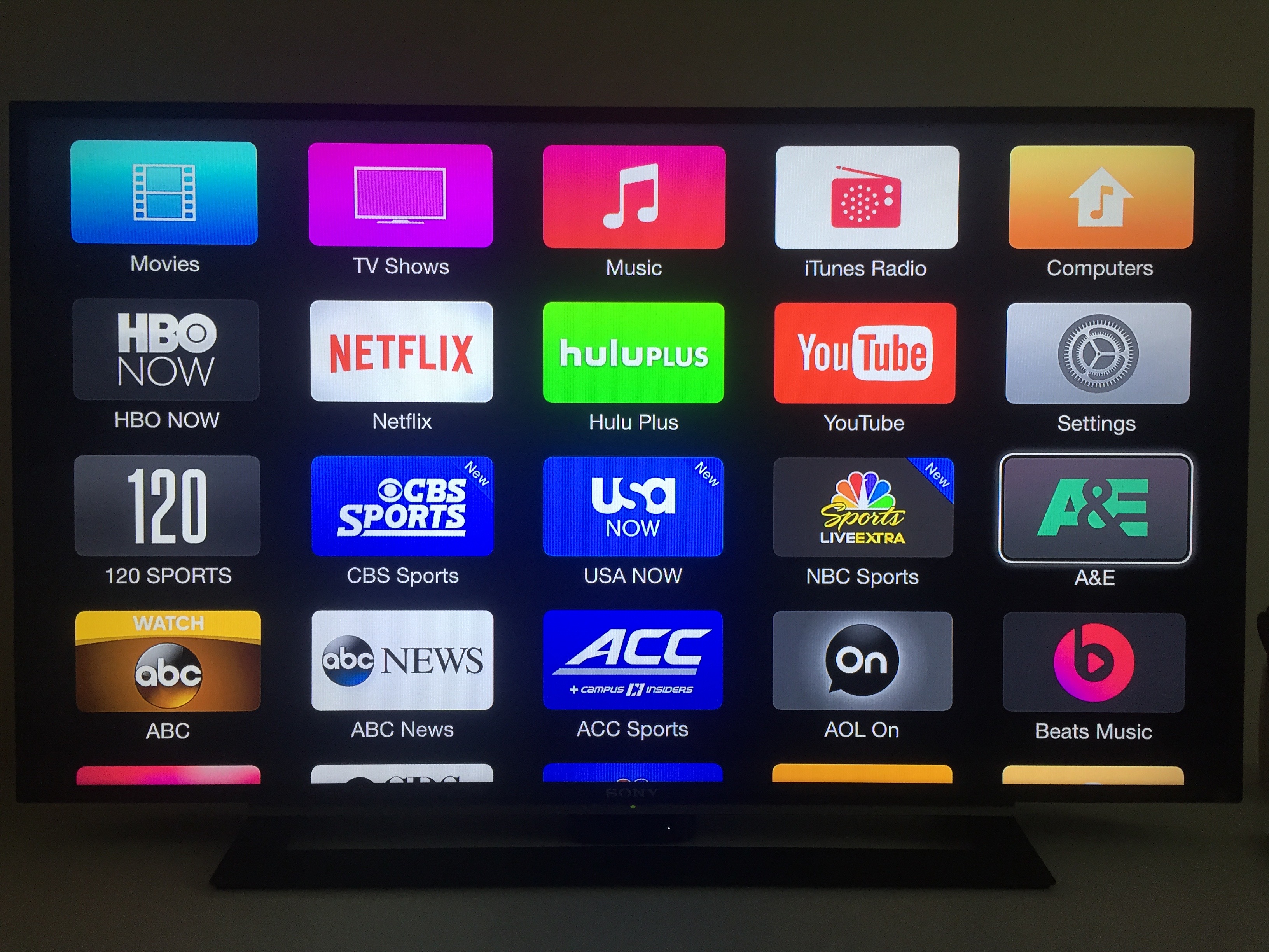 Apple reportedly wants to include live local programming in TV bundle