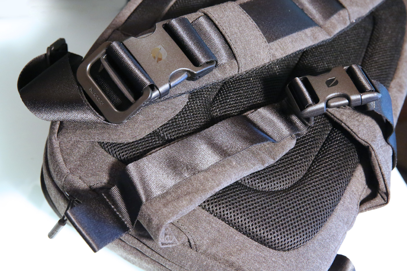 Review Incase s DSLR Sling and Pro Packs are durable versatile