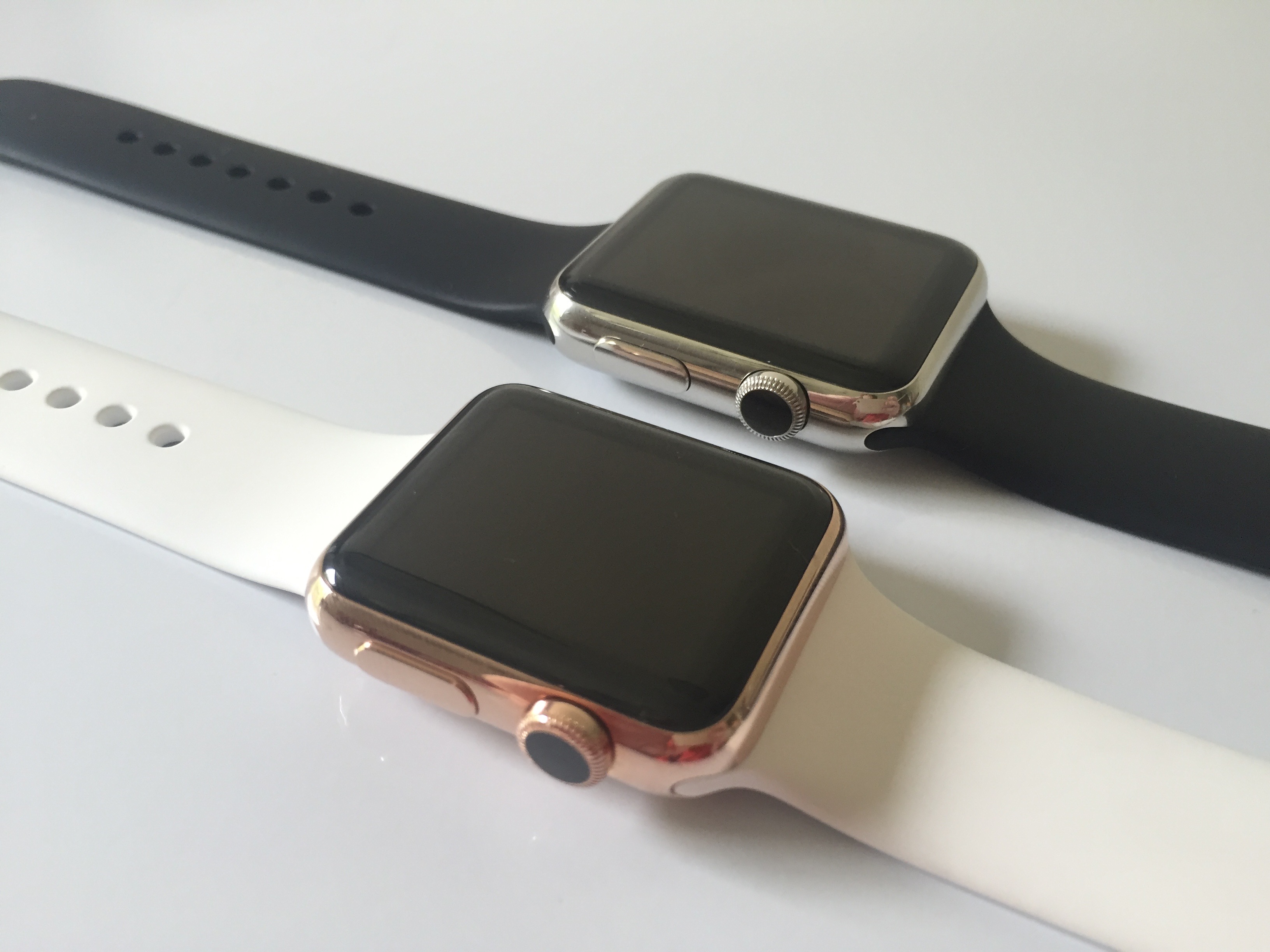 Часы apple gold. Эппл вотч 6 золотые. Эпл вотч мини. Apple watch s5 Gold. Эпл вотч 5 розовое золото.