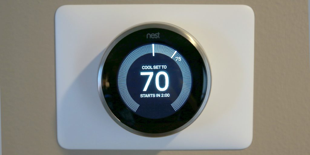 Review: Nest's 3rd Gen Learning Thermostat adds a better screen + wall  clock to the market's best temperature controller - 9to5Mac