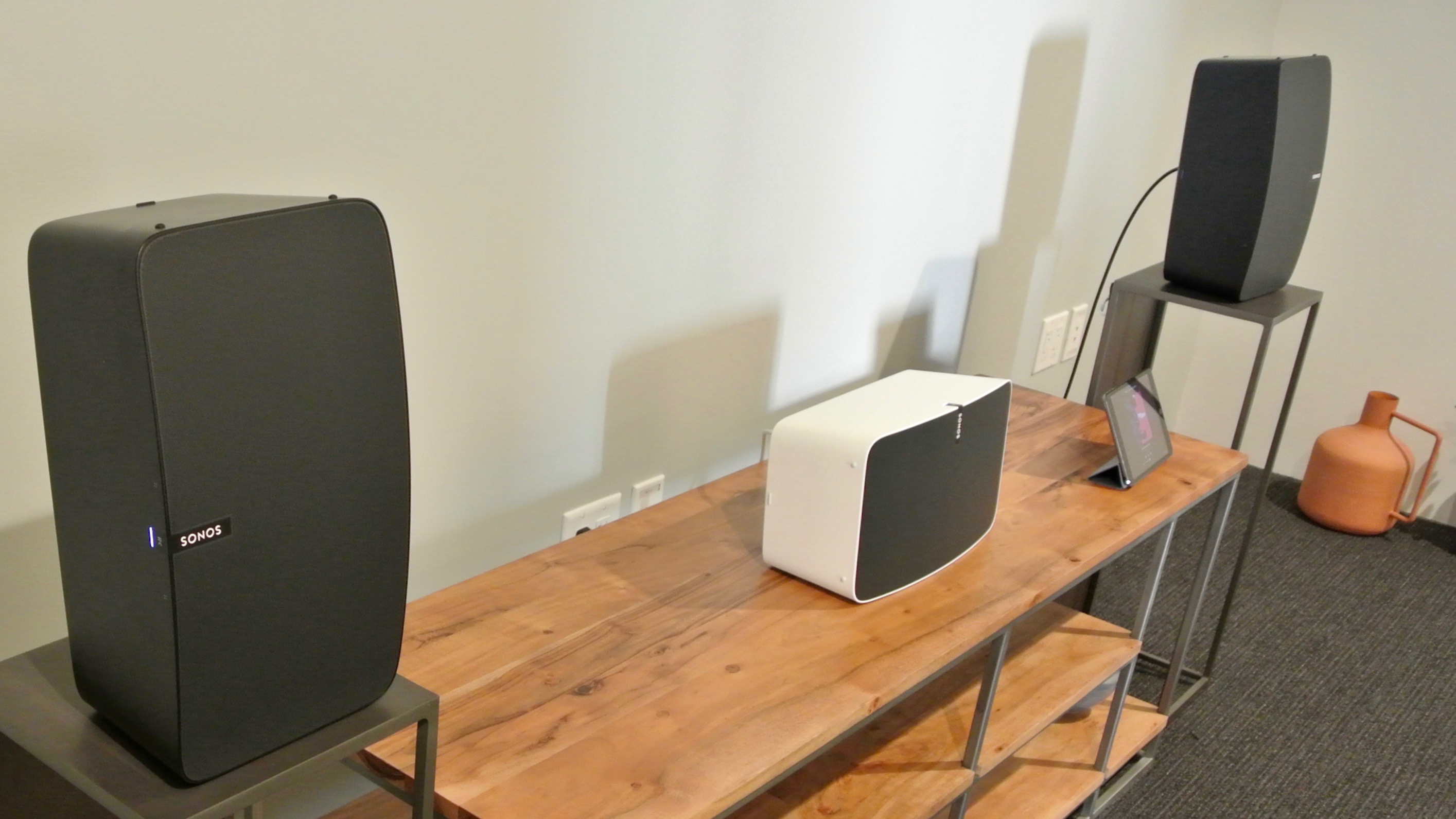hektar mærke navn gambling Sonos upgrades flagship Play:5 HiFi wireless speaker with new design,  overhauled sound; unveils Trueplay tuning software - 9to5Mac