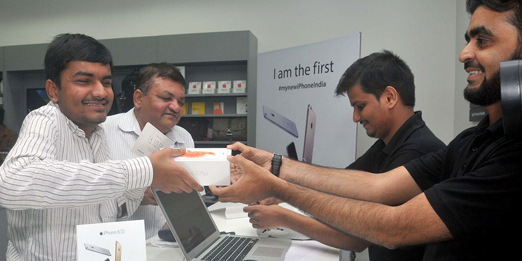 Apple hits new iPhone sales record in India as it considers opening