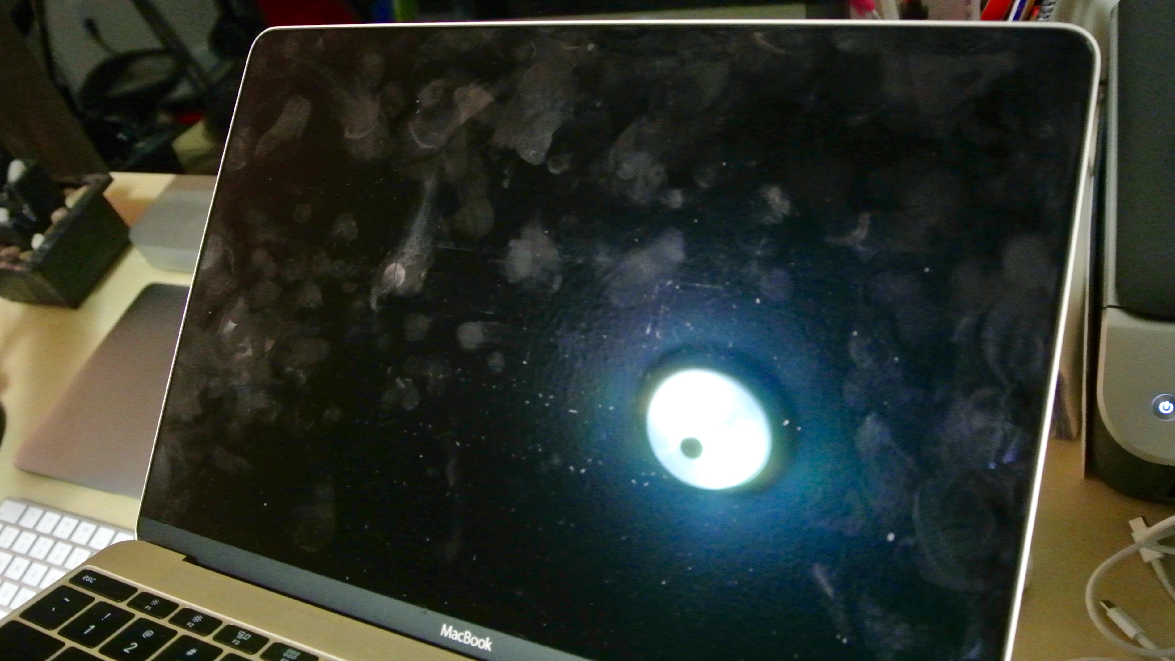 Howto Keep your Apple products clean 9to5Mac