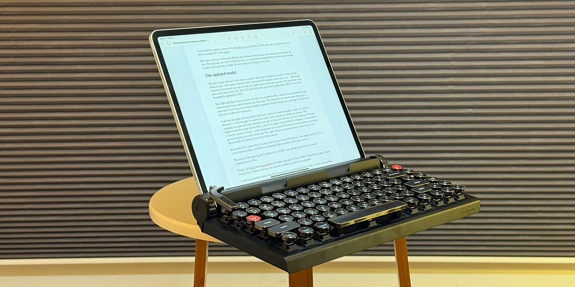 Обзор: Qwerkywriter — Bluetooth-клавиатура, которая считает себя печатной машинкой [U: Новая версия]