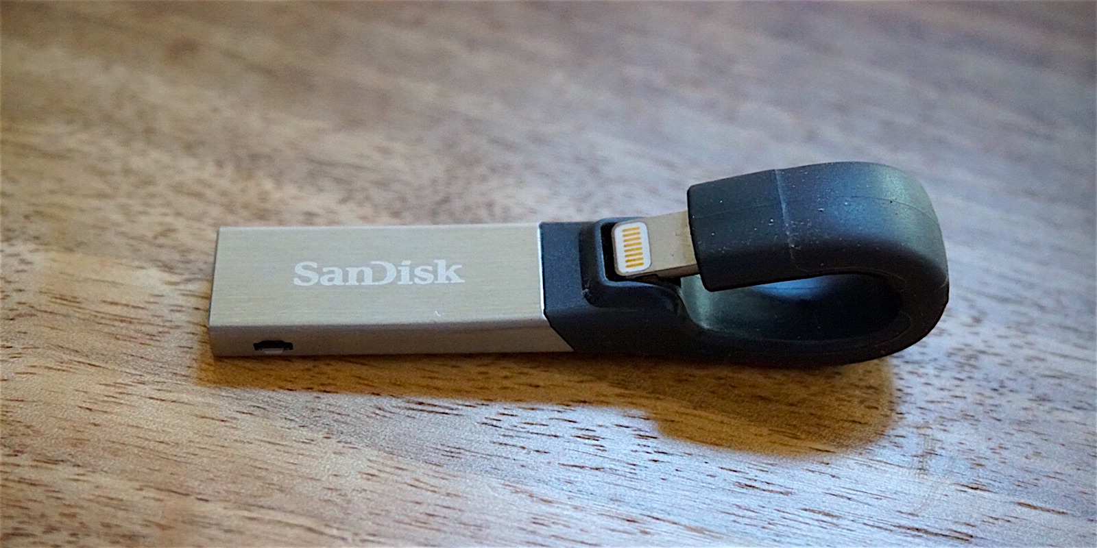 Review Sandisk S New Lightning To Usb Drive For Iphone Adds Usb 3 A Wraparound Design 9to5mac