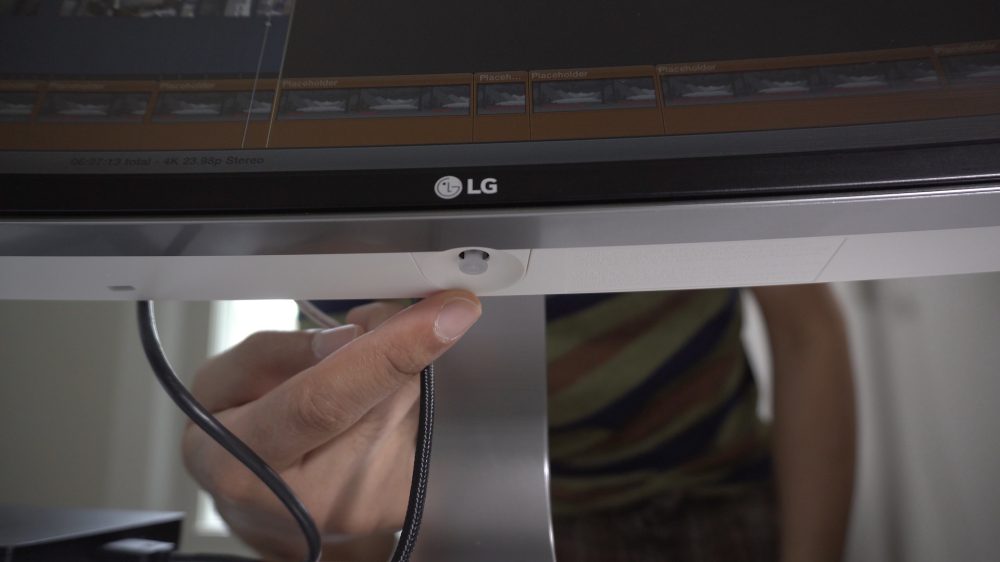 Review LG's 34" UltraWide curved monitor is great for movies and video