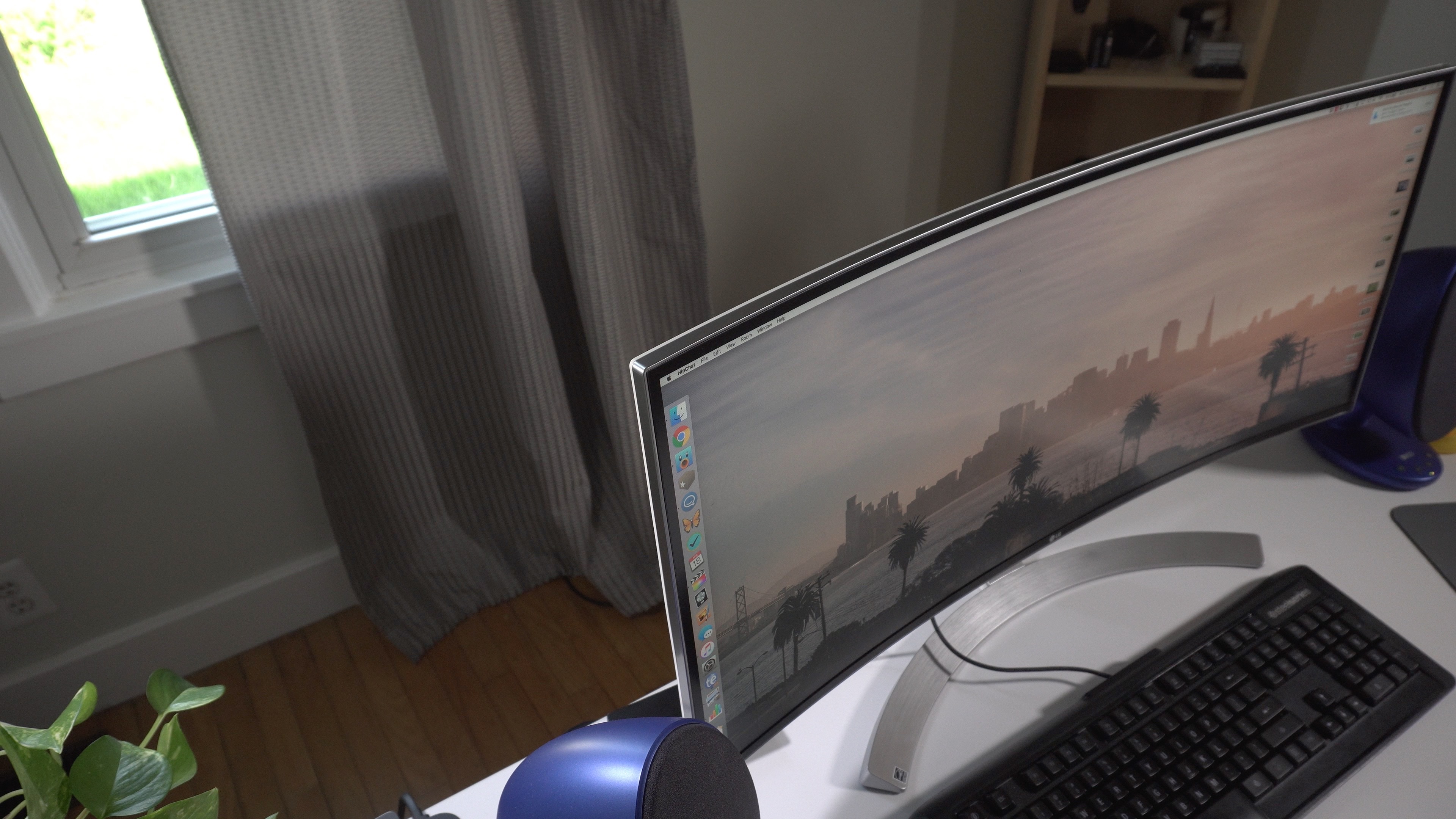 Review: LG's 34 UltraWide curved monitor is great for movies and video  editing workflows - 9to5Mac