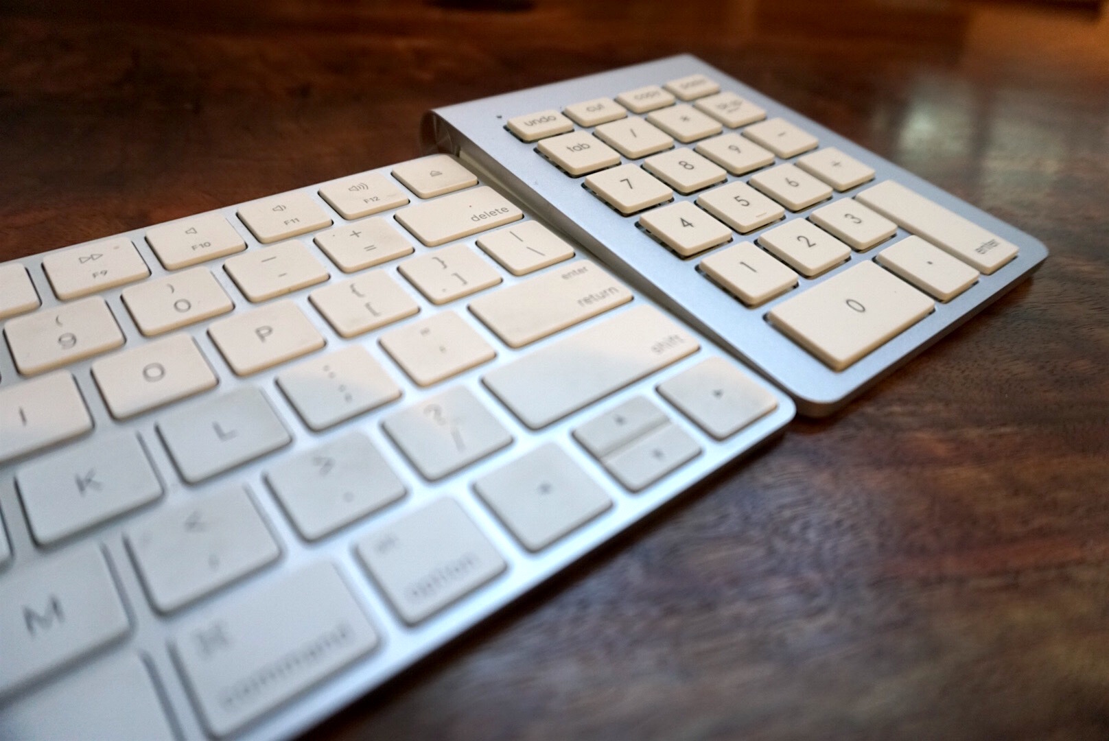 Review: Apple’s Bluetooth keyboard becomes full-size w/ Satechi’s ...