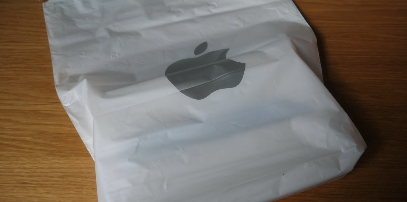 Three apples in plastic bags — lifestyle, red - Stock Photo | #150176588