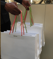 Apple Stores To Transition From Traditional Plastic Bags To Paper In 