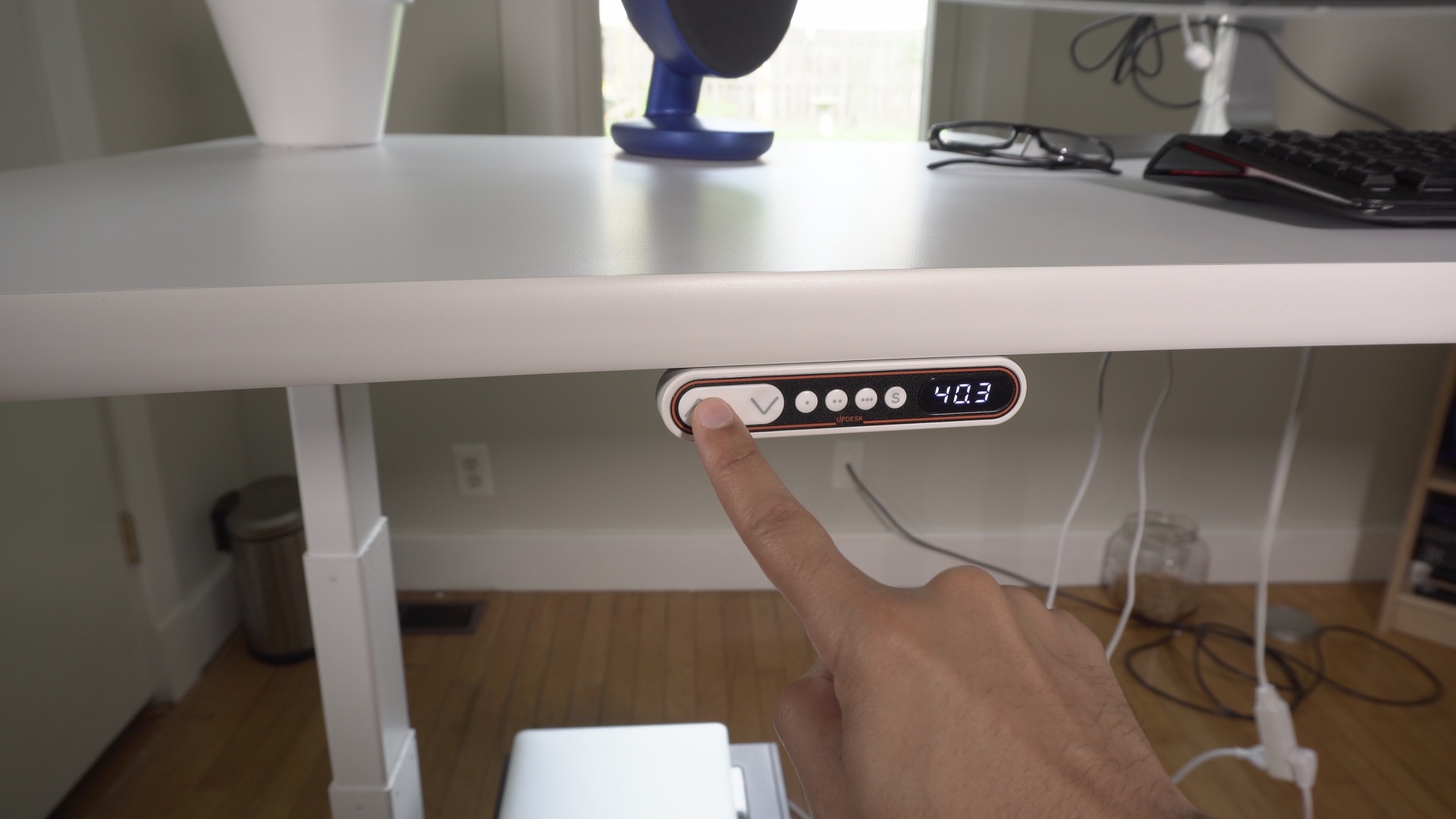 Does a standing desk really make a difference? Handson with the UpDesk