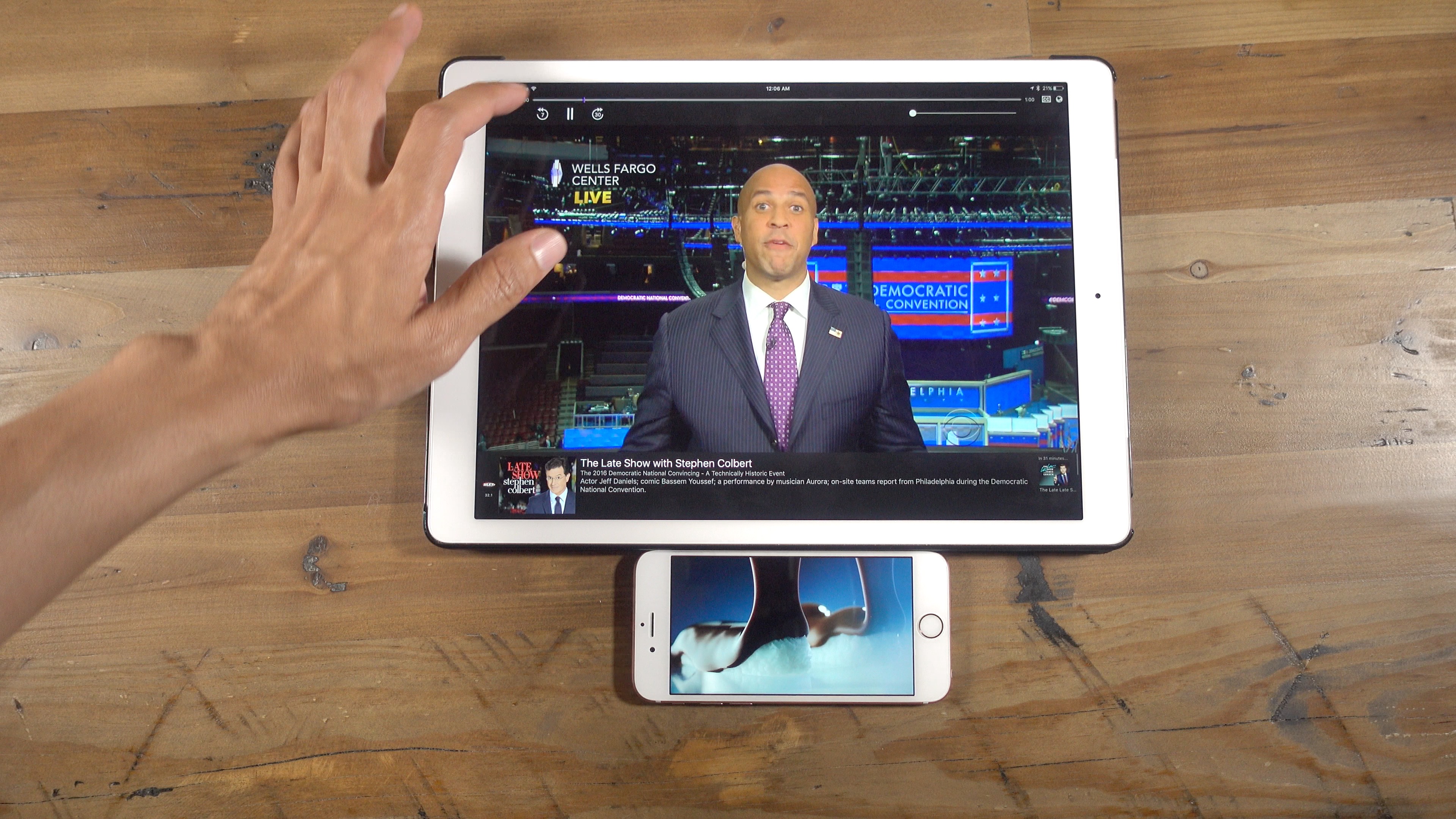 How to stream on sale live tv on iphone