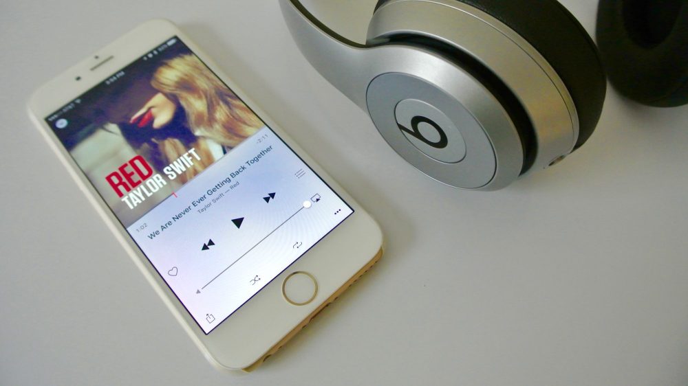 taylor-swift-apple-music-iphone-6-beats-21