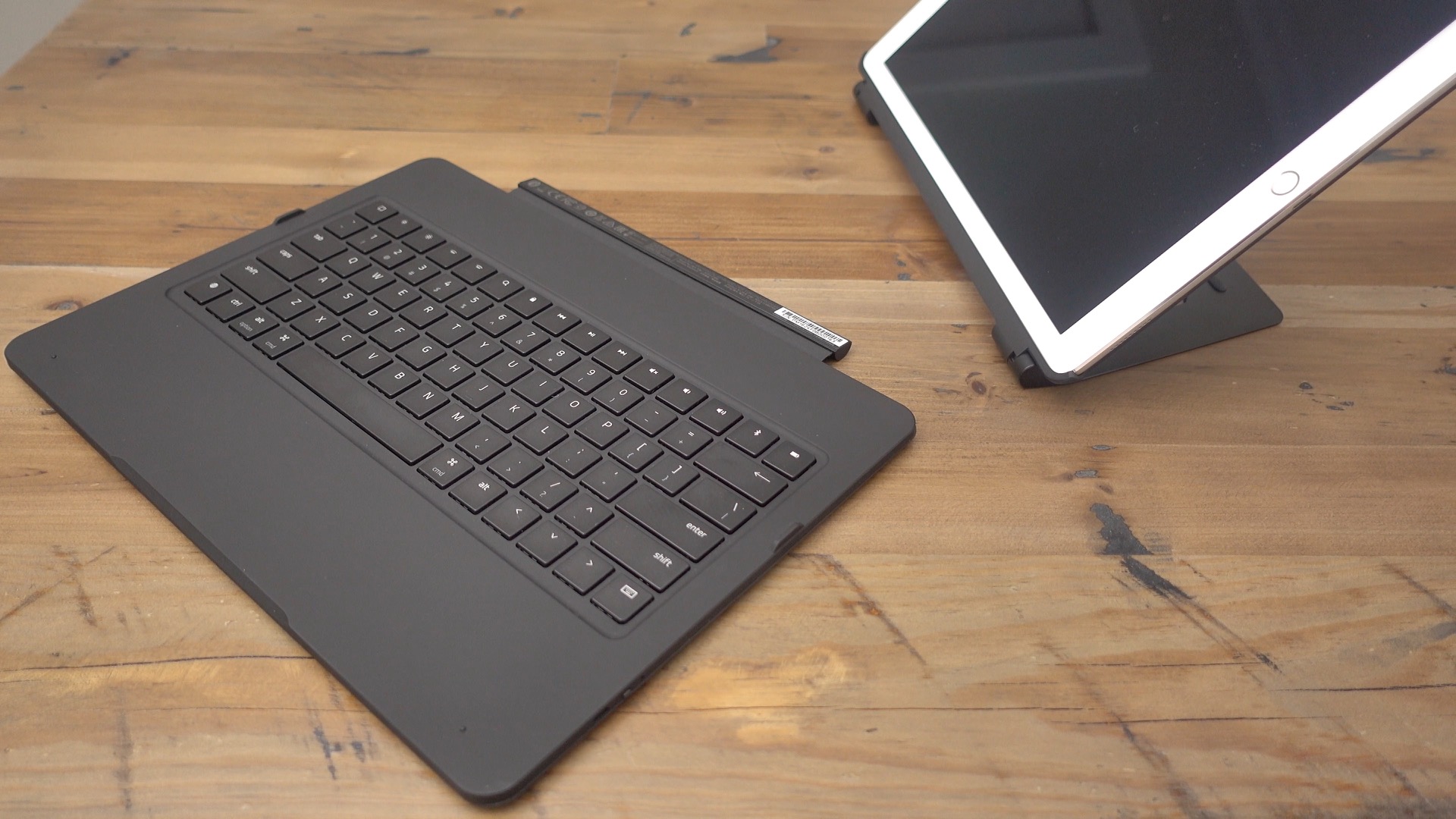 Review Razer Mechanical Keyboard Case for 12.9" iPad Pro a great