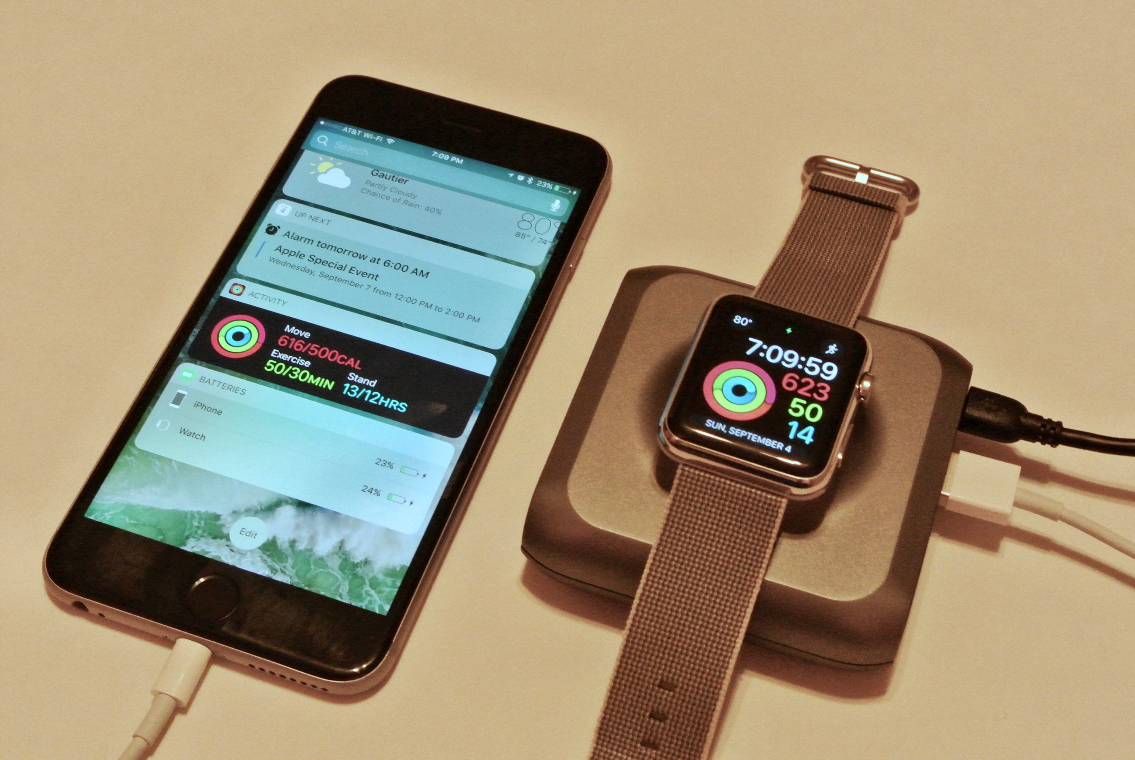 カネックス、Apple Watch 用 GoPower ウォッチスタンドとミニキーホルダーバッテリーを発表
