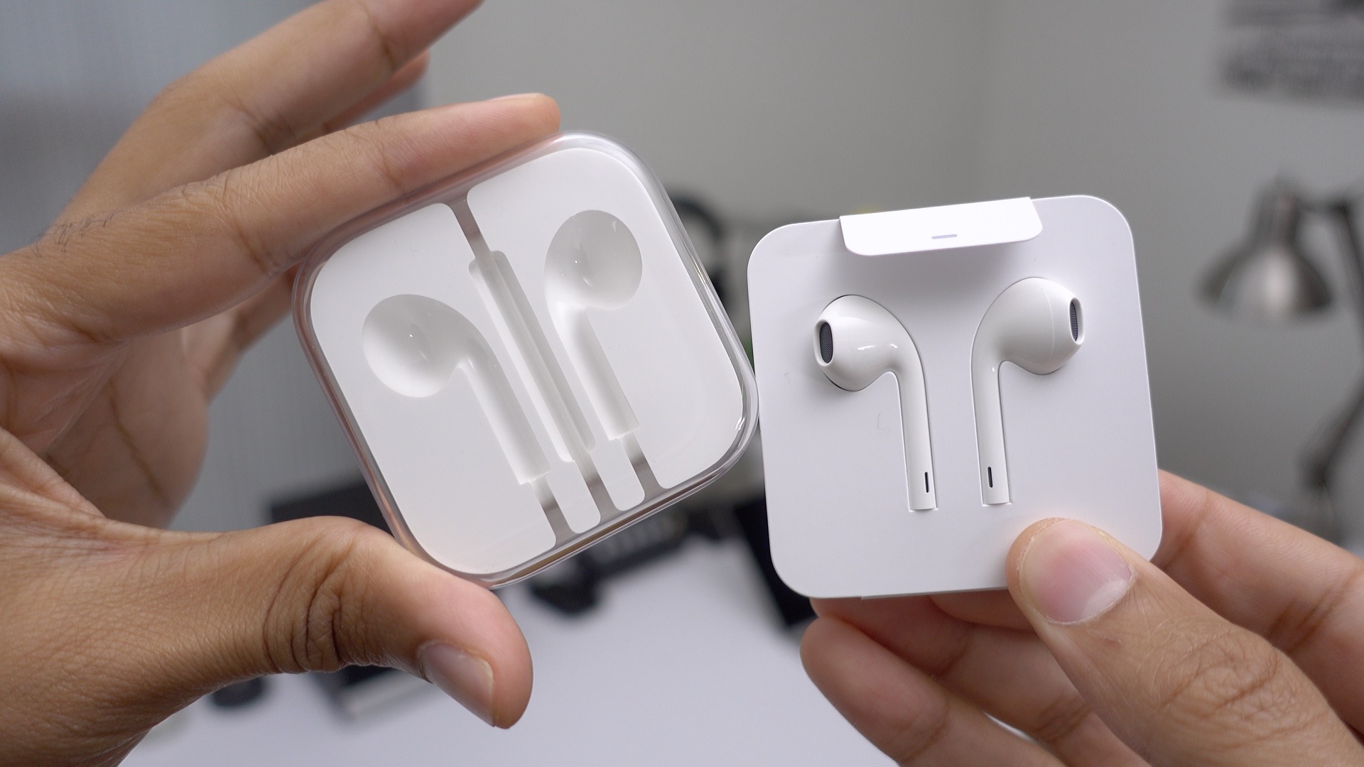 Hands-on: How the new Lightning EarPods compare to the old 3.5mm EarPods  [Video] - 9to5Mac