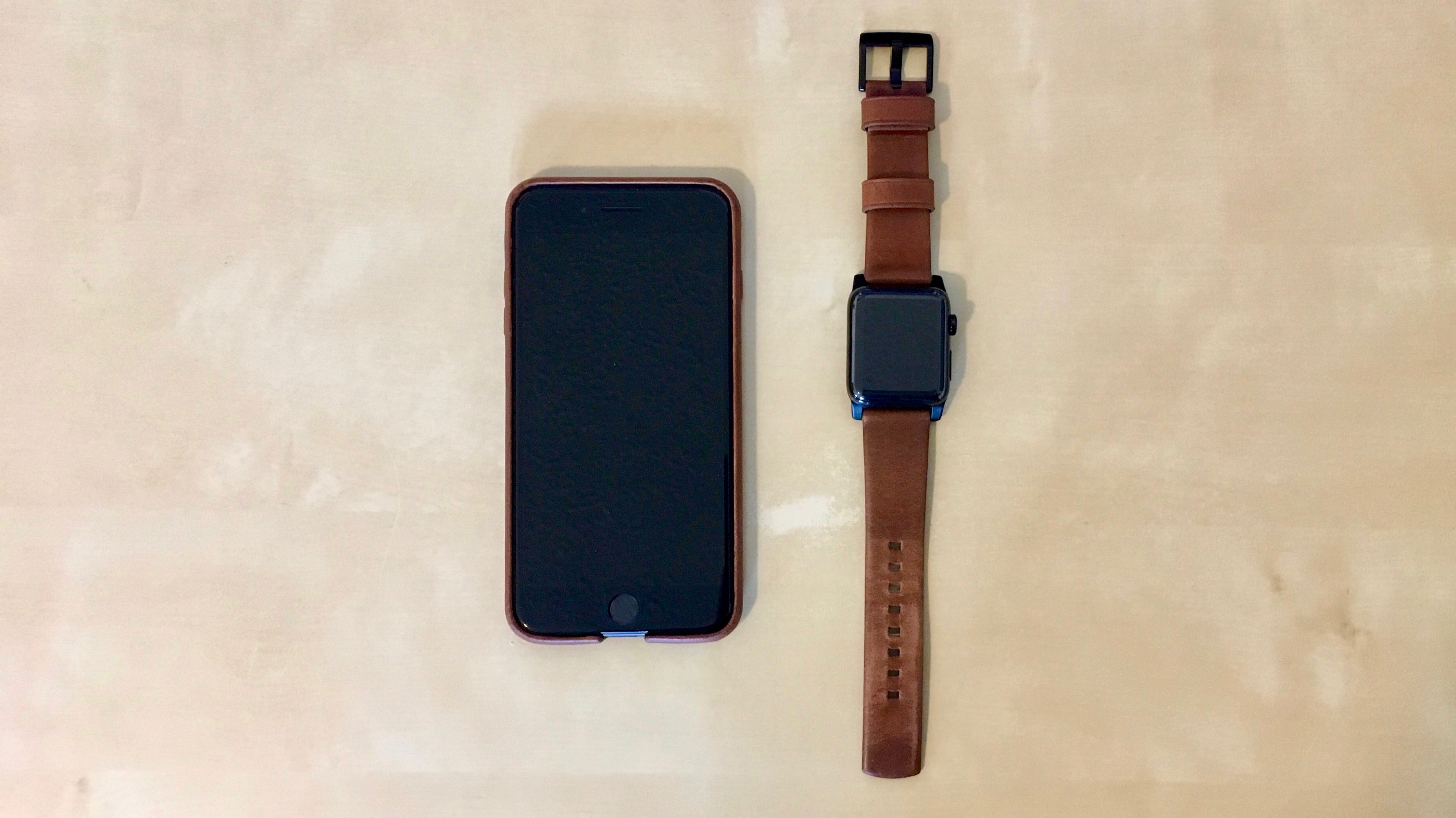 Review: Nomad Horween Leather iPhone 7 Plus Case + Apple Watch ...