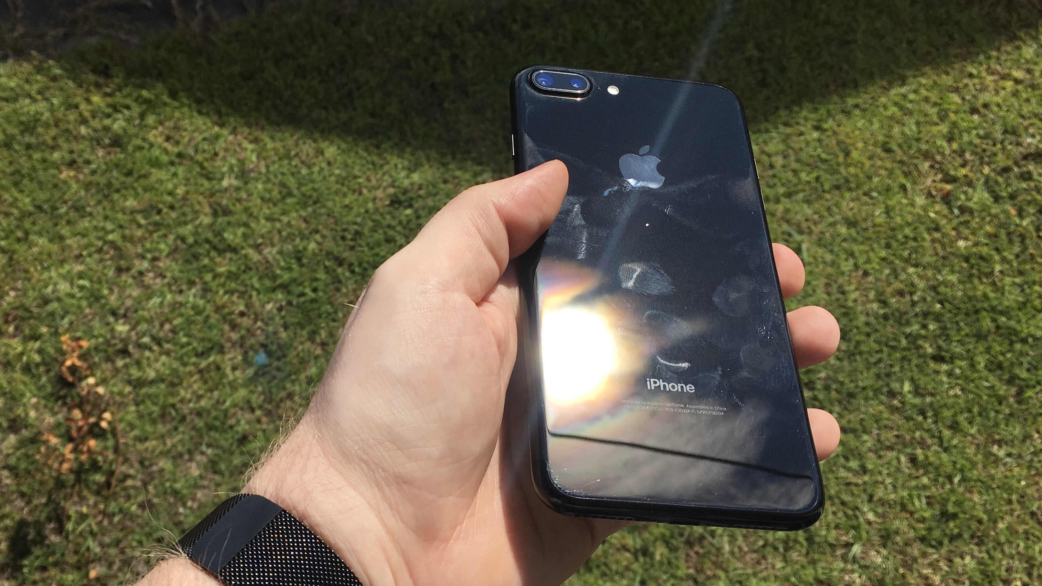Here's how the jet black iPhone 7 finish holds up without a case