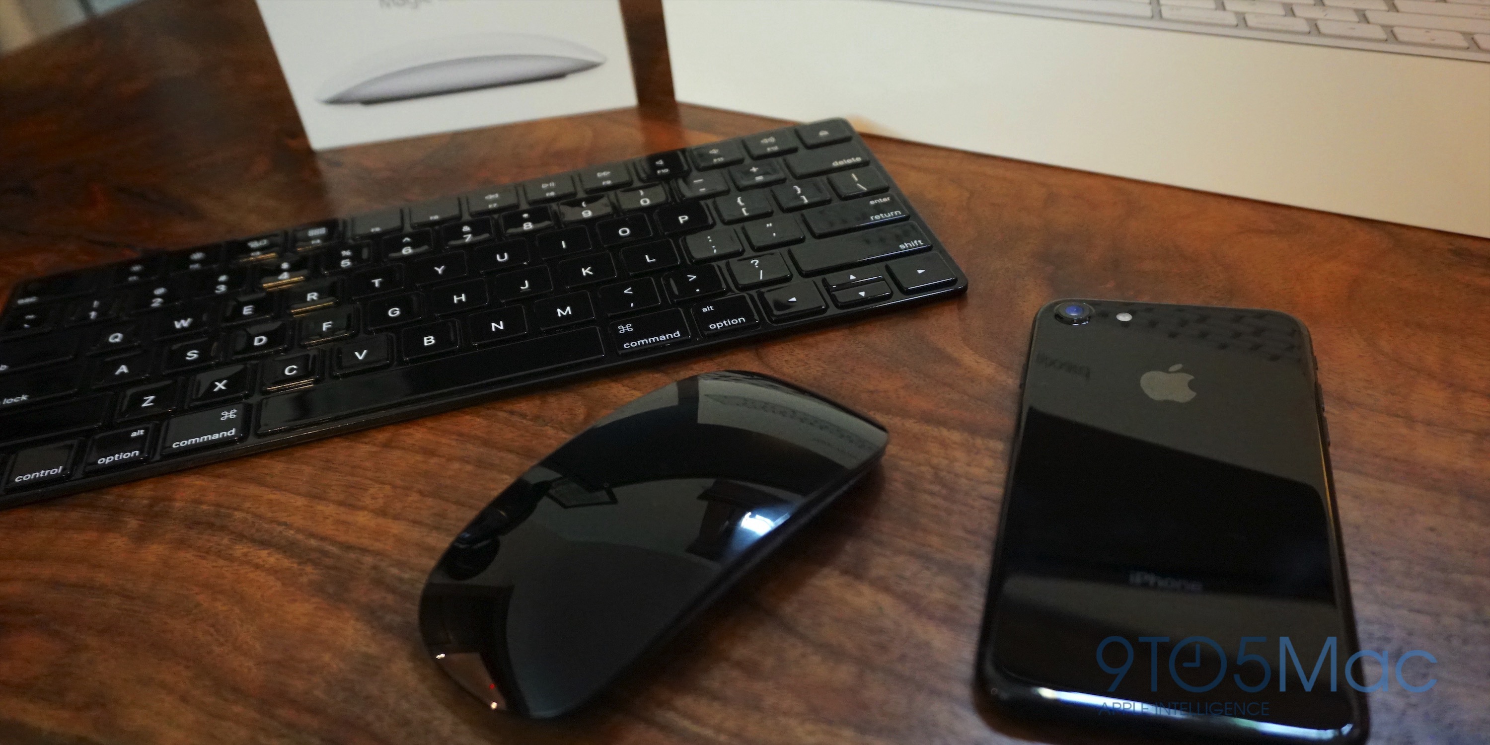 black apple keyboard and mouse