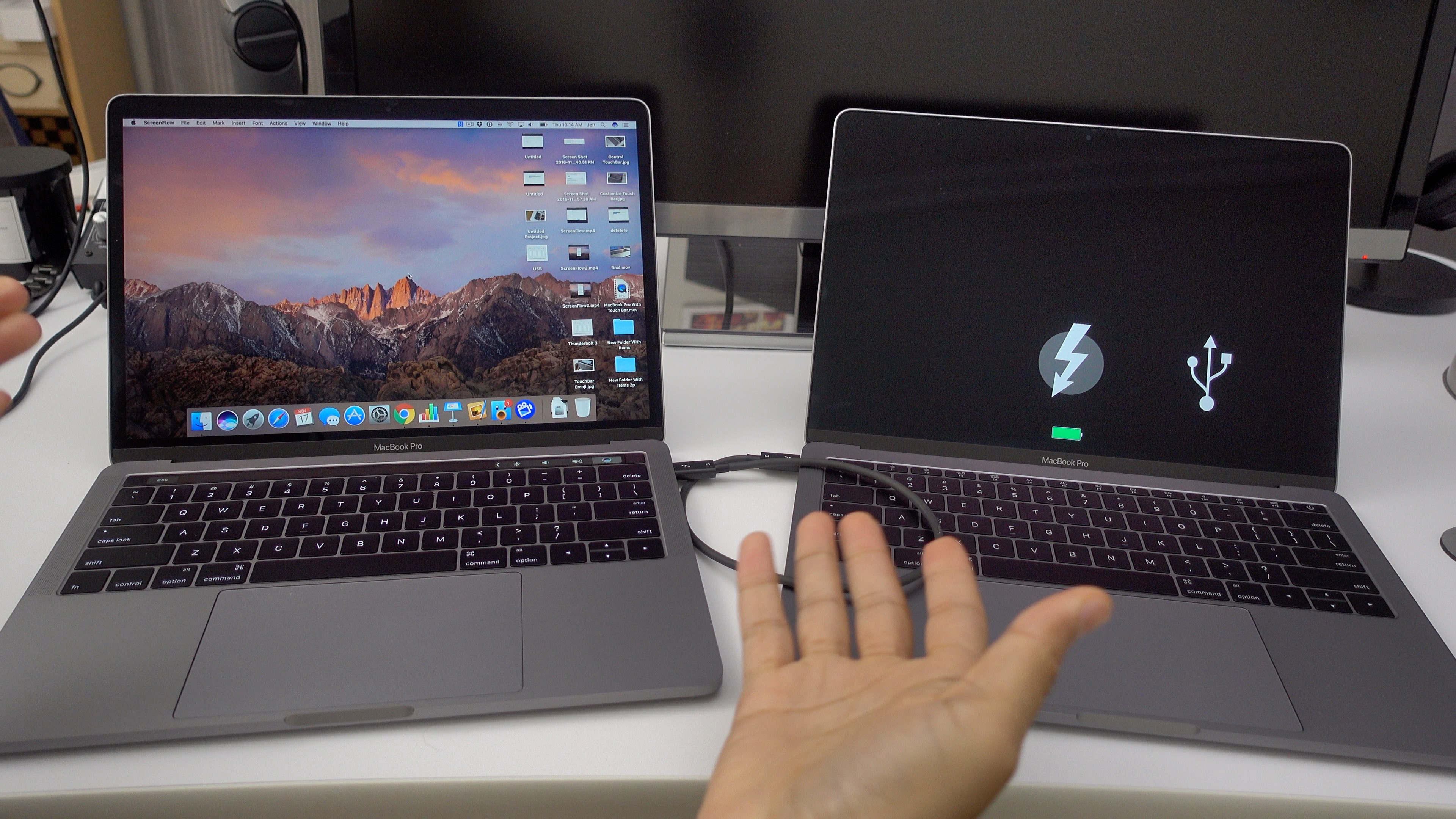 how to sync two macbooks