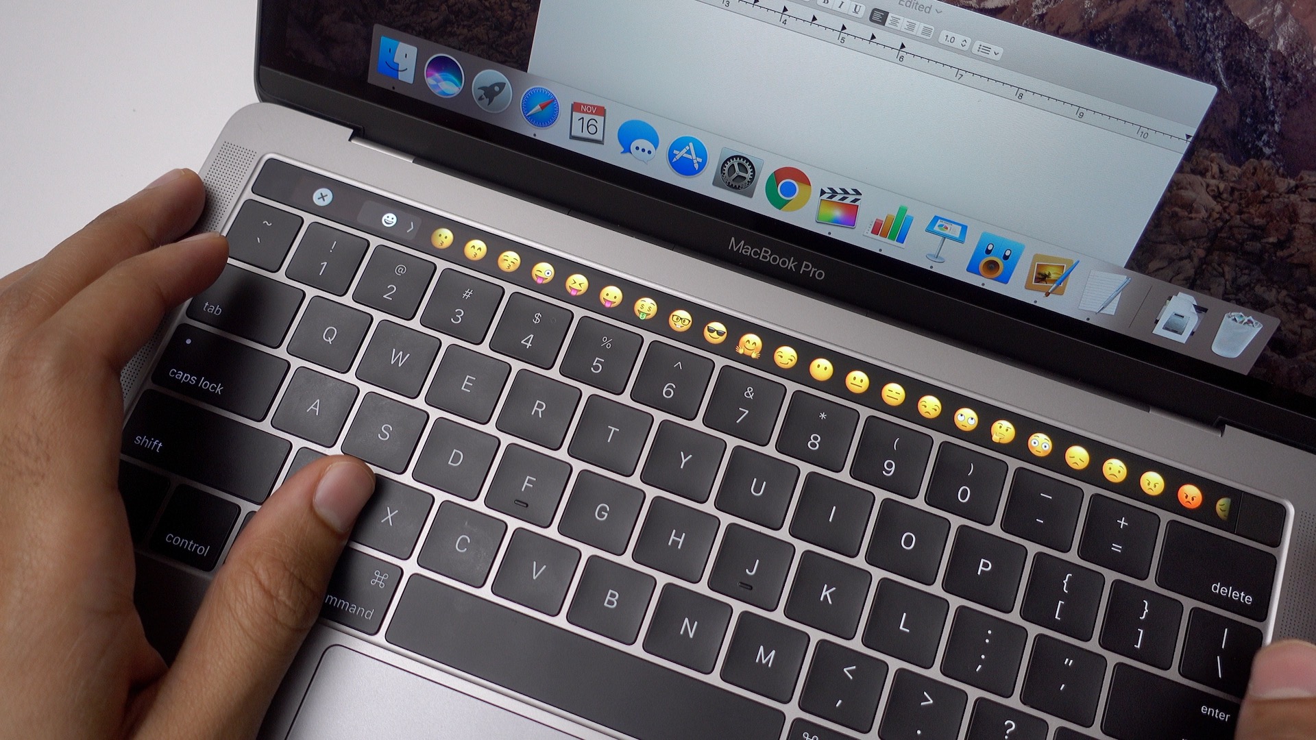 Hands-on impressions: 13-inch MacBook Pro with Touch Bar [Video] - 9to5Mac