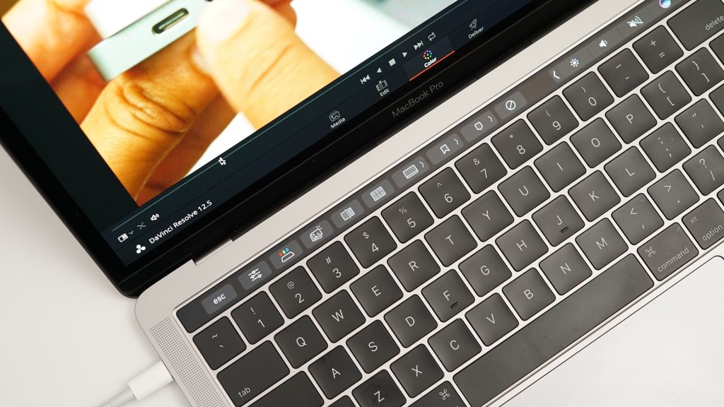 Poll: How do you feel about Apple removing MacBook Pro's Touch Bar? -  9to5Mac