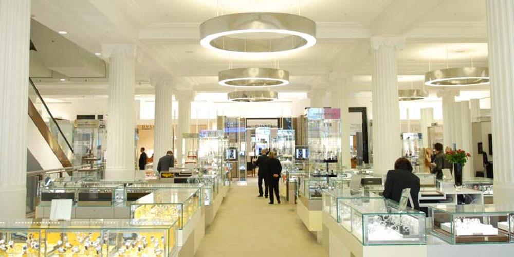 Apple Watch store in a store in London s Selfridges closes as