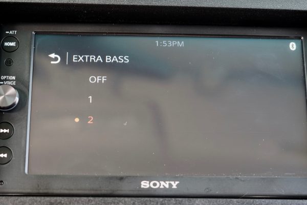 Sony's XAV-AX100 CarPlay receiver pairs