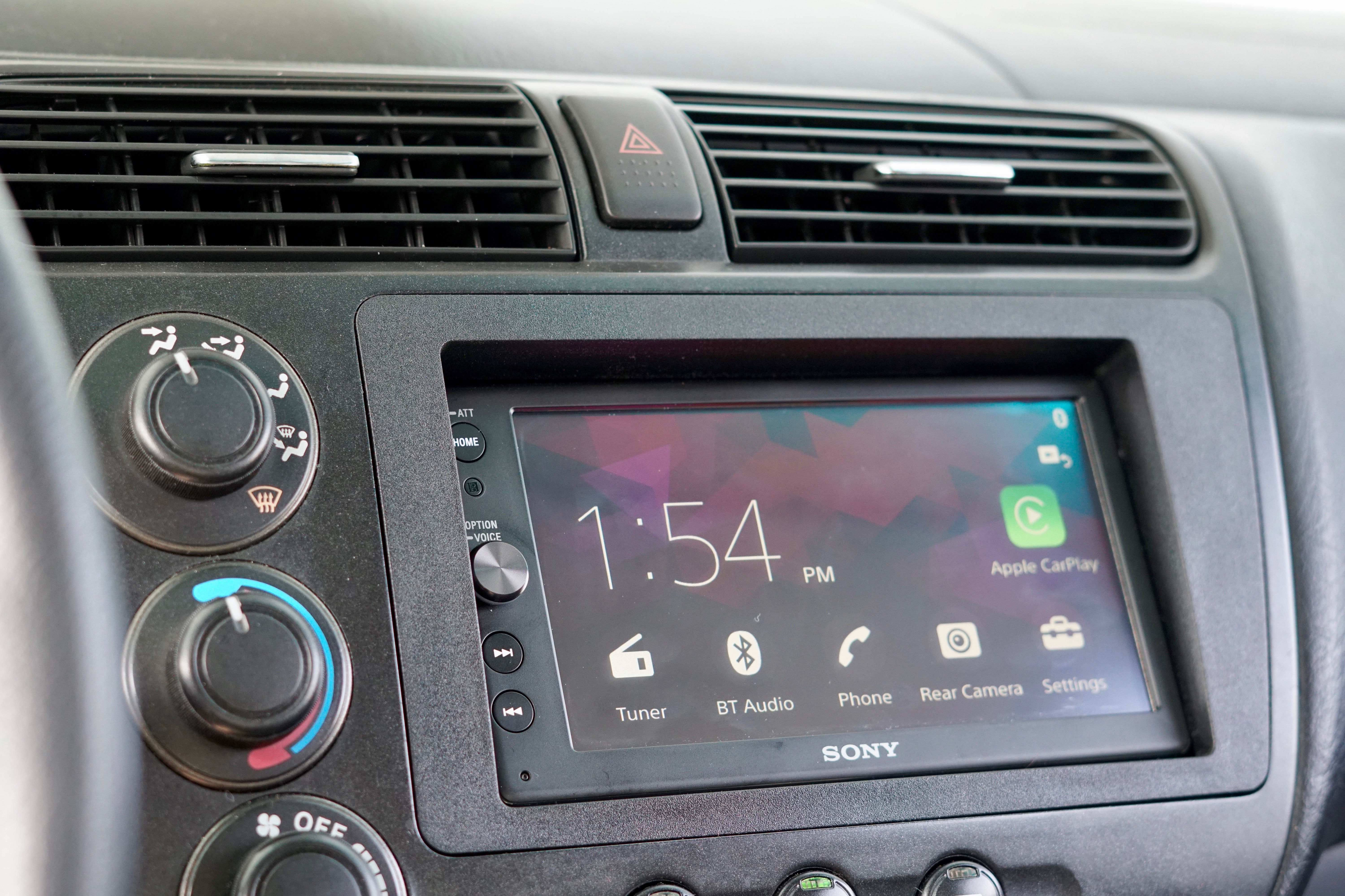 Review: Sony's XAV-AX100 CarPlay receiver pairs tasteful design with a ...