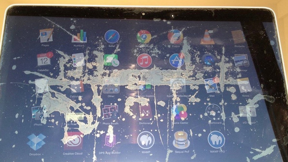 what bit display is a macbook 2015 retina screen