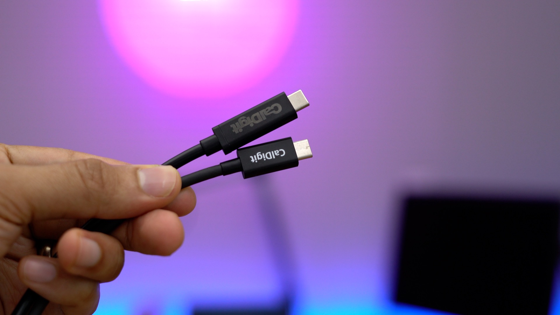 Handson with CalDigit's 1 and 2meter Thunderbolt 3 cables [Video