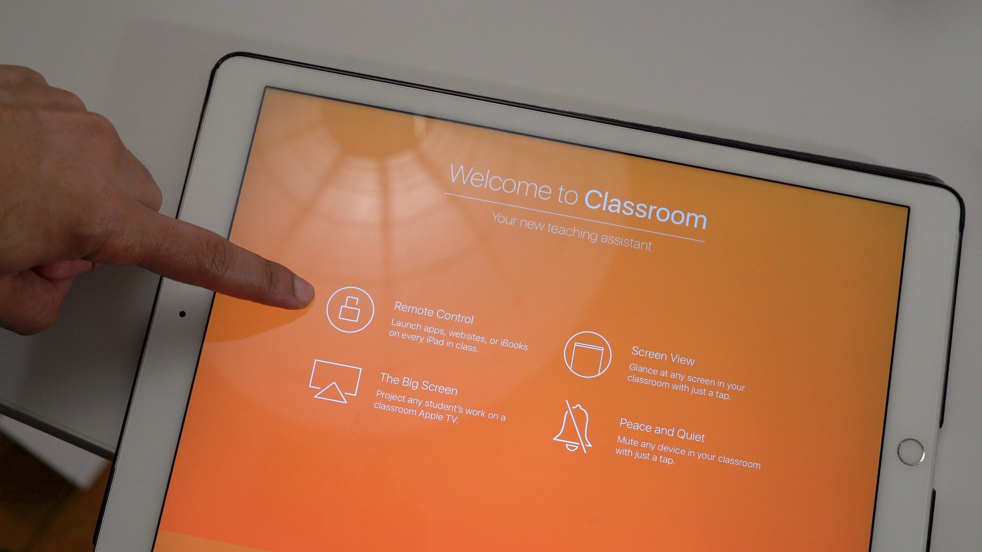 Making The Grade: Is Apple TV a worthy add-on in the classroom? - 9to5Mac