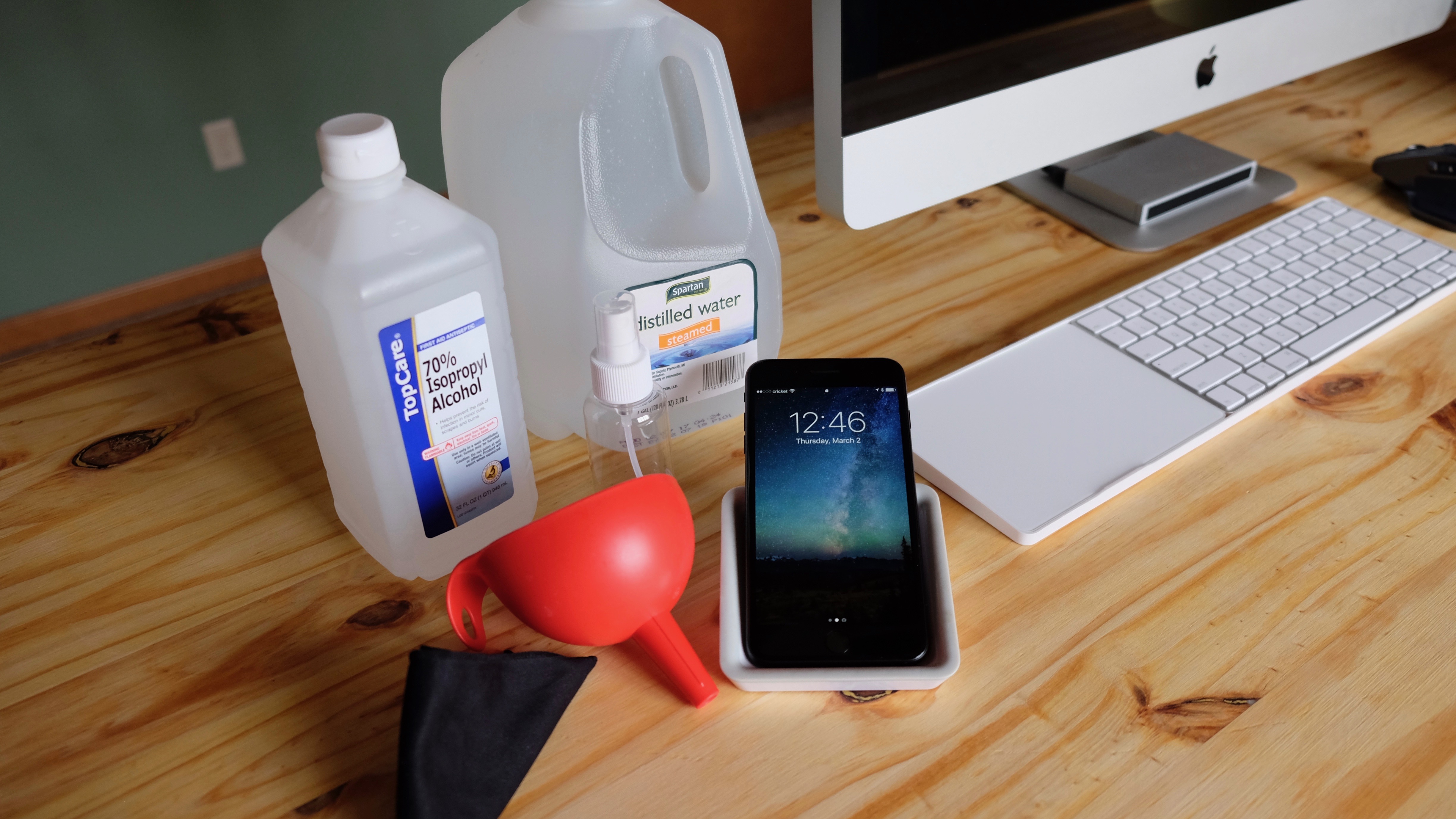 How to clean your iPhone and iPad